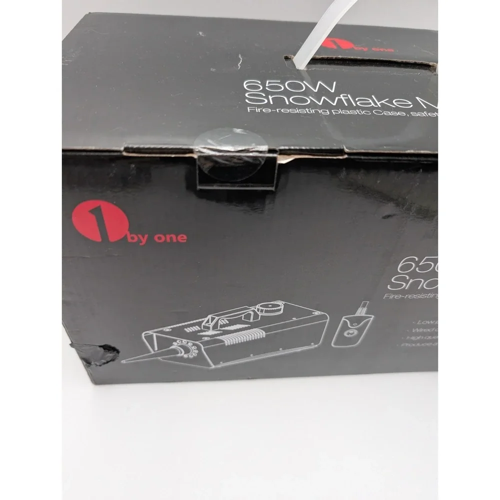 1 by One Snowflake Machine 650W‎ w Wired Remote Great for Kids, Parties, Parades
